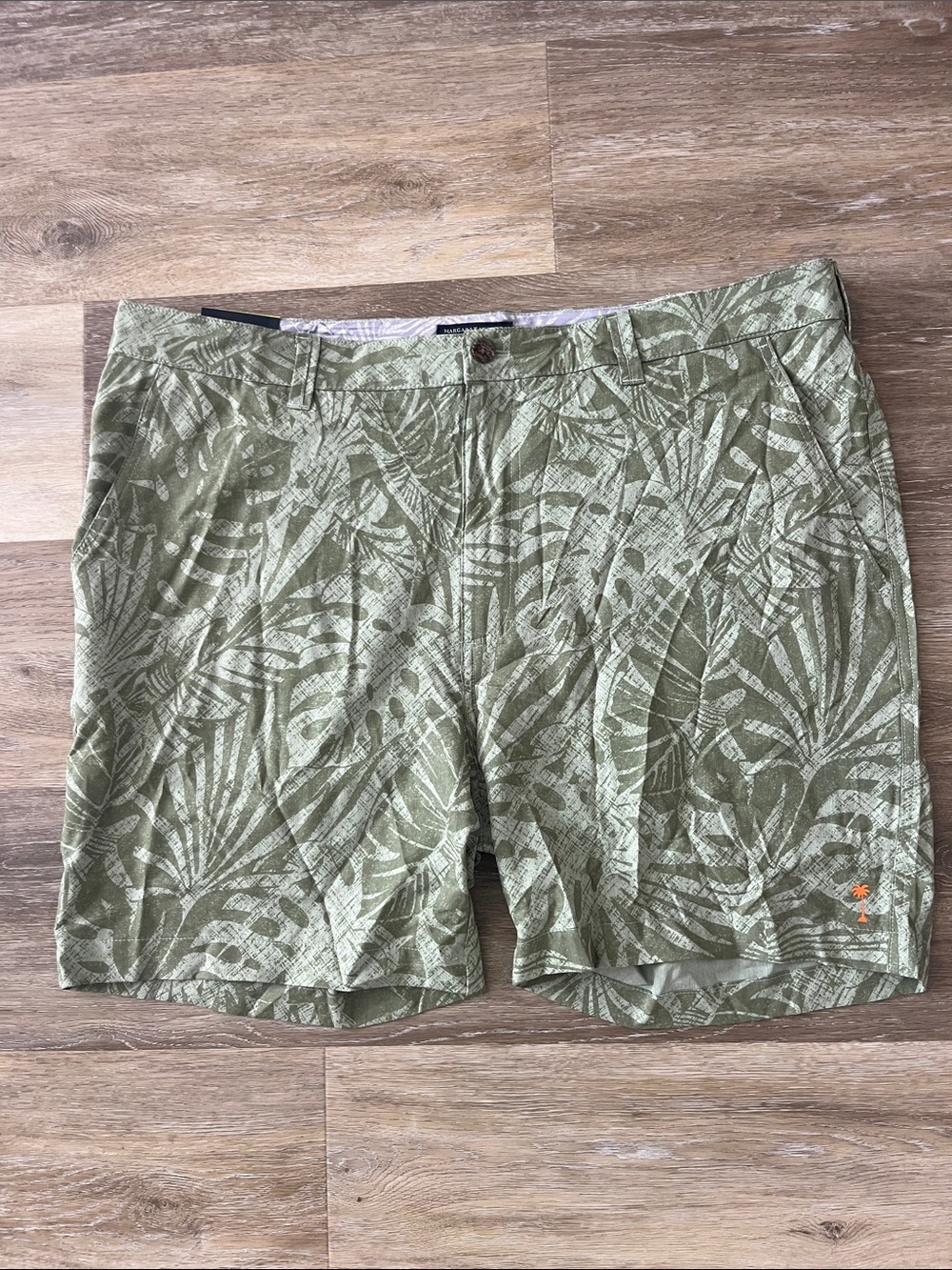 NWT Margaritaville Men's Green Floral Shorts Size 40